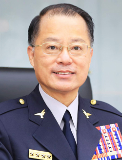 現任校長 黃明昭先生